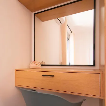 Modern Seaview Apartment