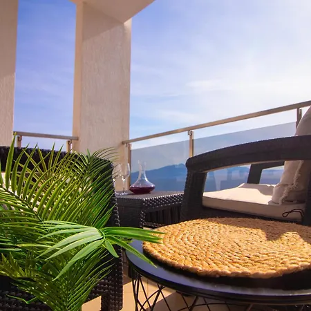 アパート Modern Seaview Sarandë